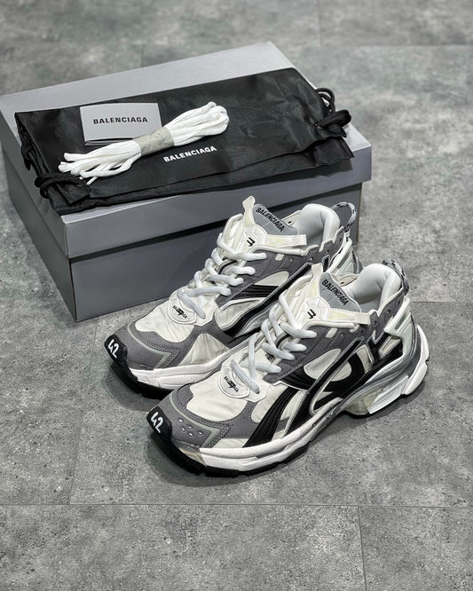 BALENCIAGA MEN'S RUNNER SS23 SNEAKERS