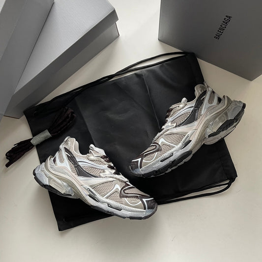 BALENCIAGA MEN'S RUNNER 2.0 SNEAKER IN BEIGE