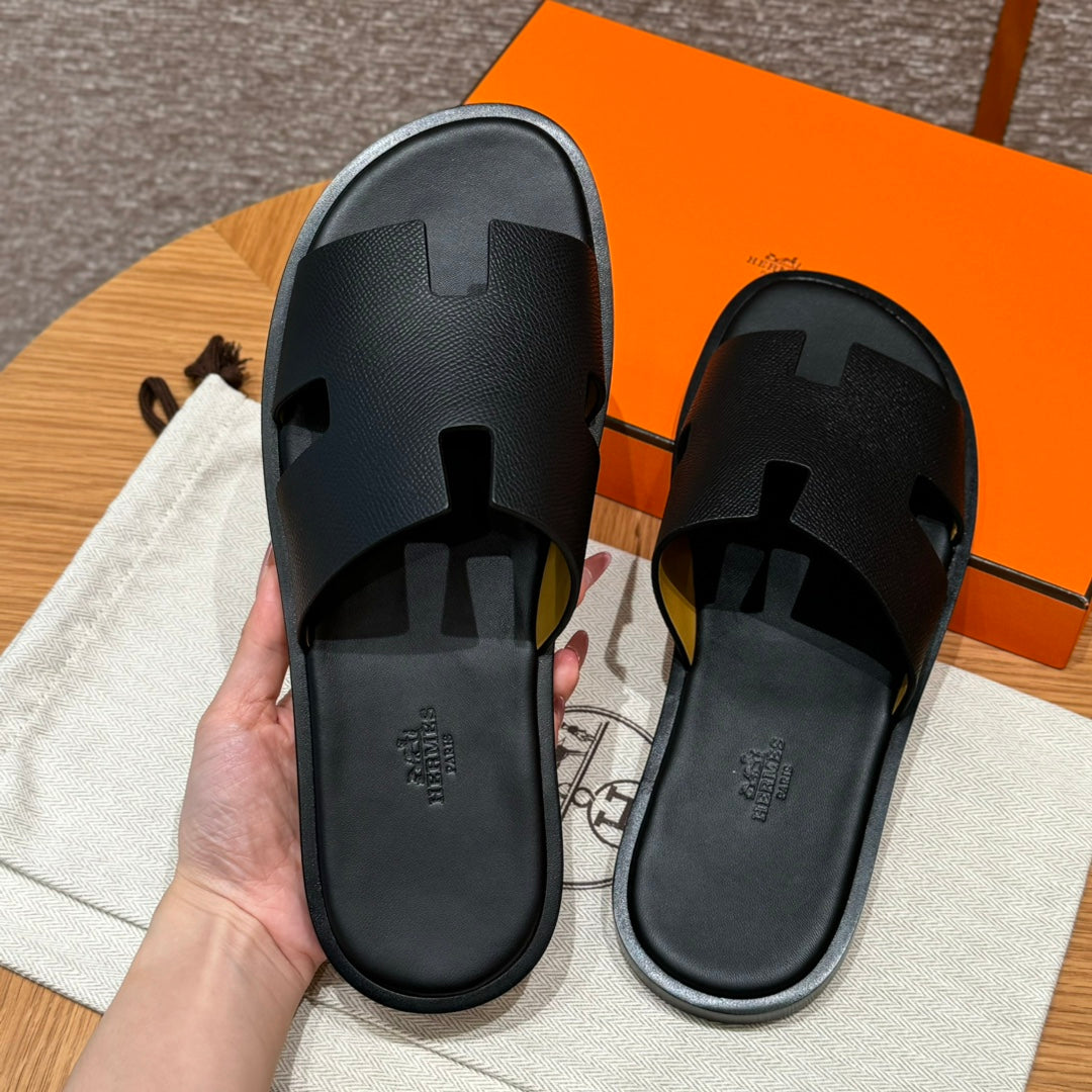 Hermes Men's Izmir sandal