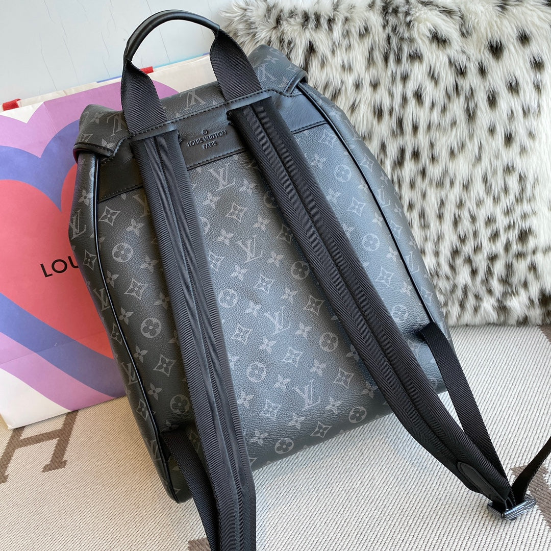 Louis Vuitton Montsouris Backpack M46683