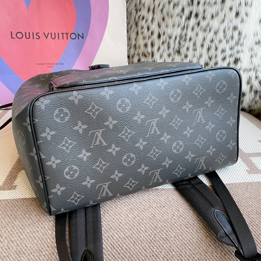 Louis Vuitton Montsouris Backpack M46683