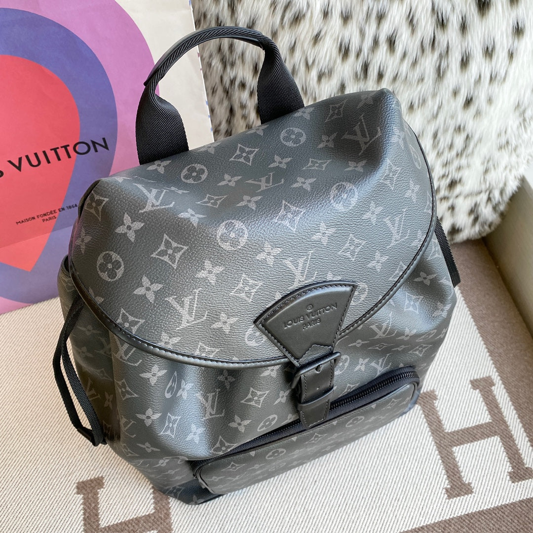 Louis Vuitton Montsouris Backpack M46683