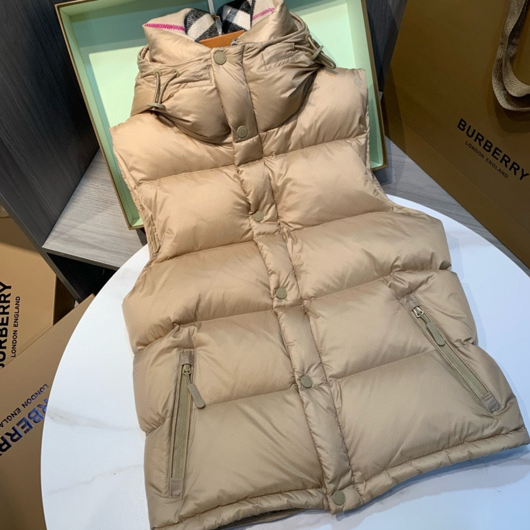 Burberry Detachable Sleeve Puffer Jacket