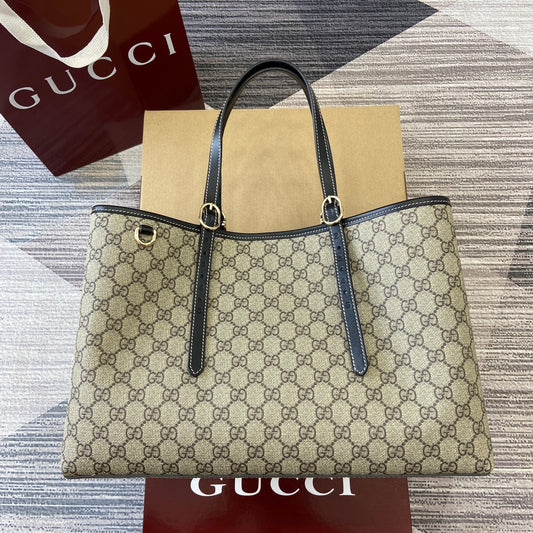 GG Emblem large tote bag