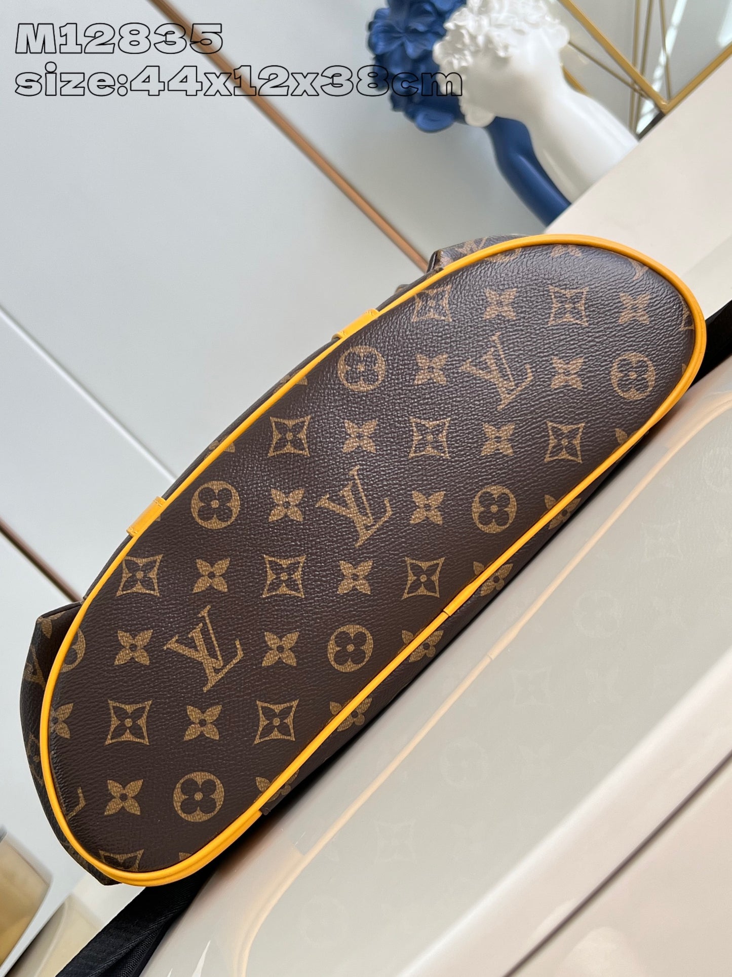 LV Christopher MM M13202