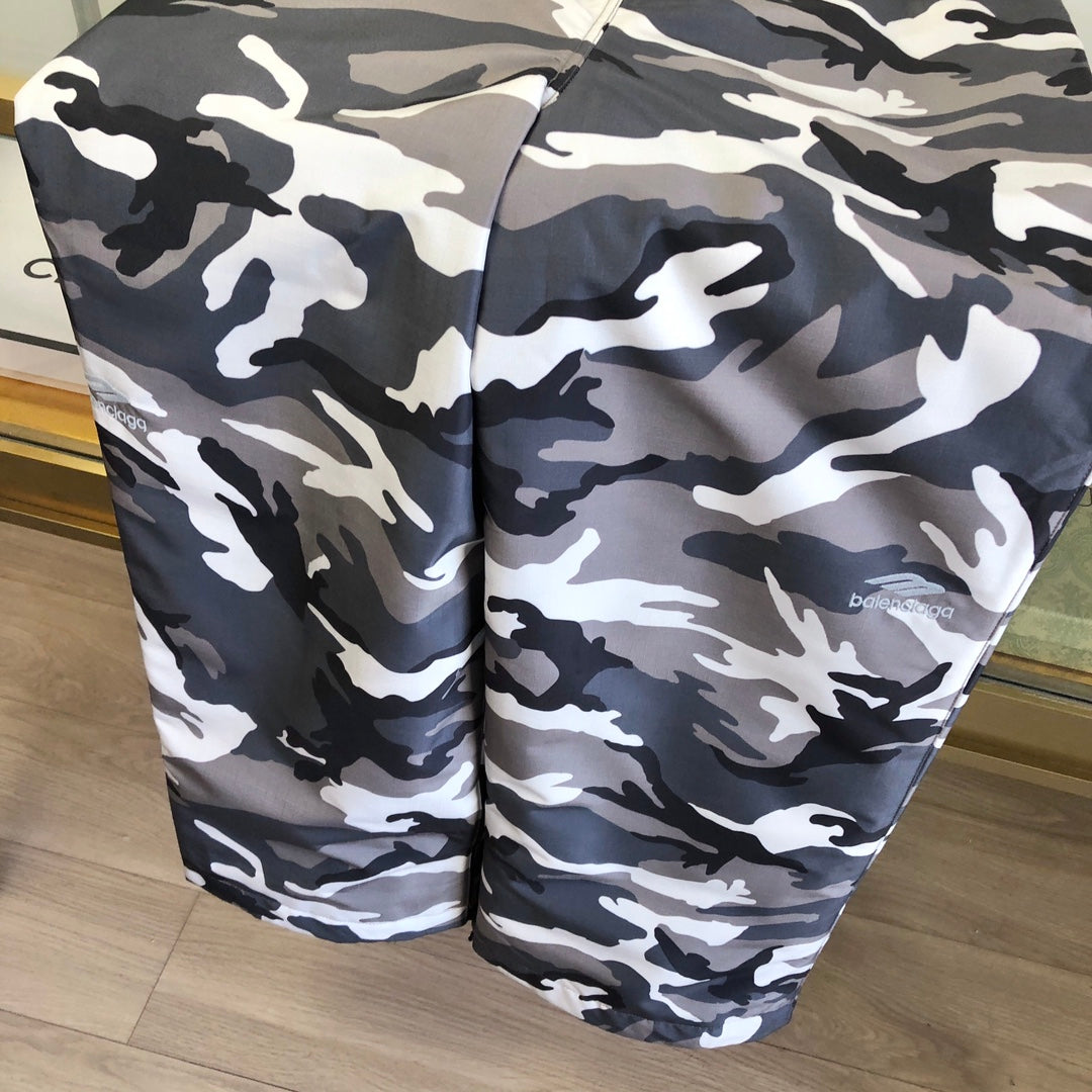 BB Men's Camo Ski Pants