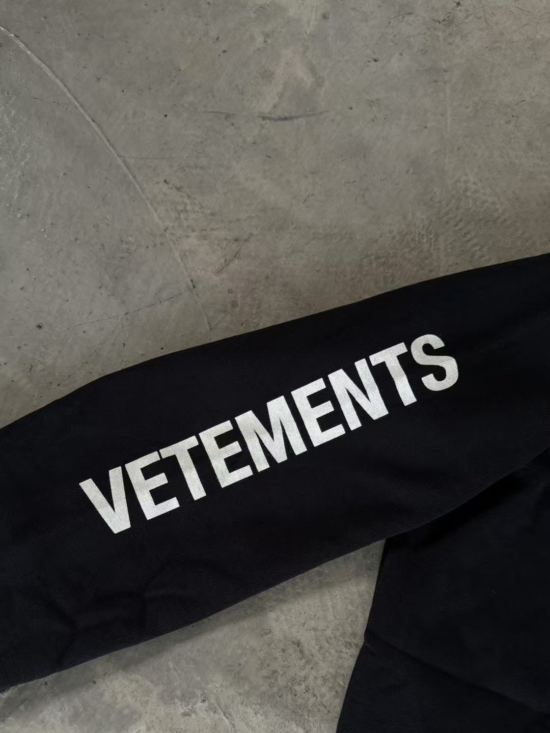 Vetements 2018 Zurich Hoodie