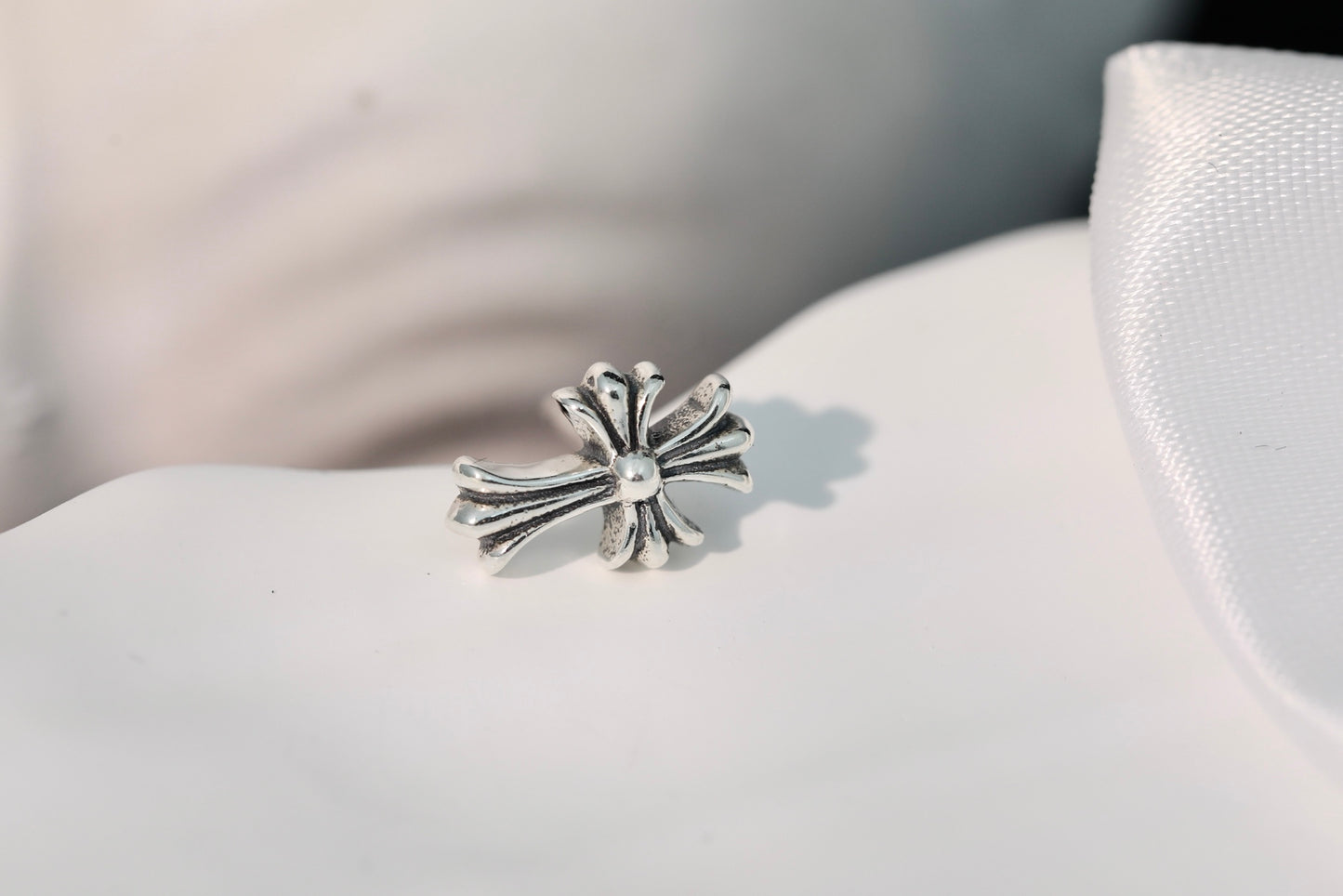 Chrome hearts 925 silver cross earrings