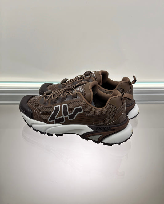 LV Runner Tatic Sneaker 1AHA80