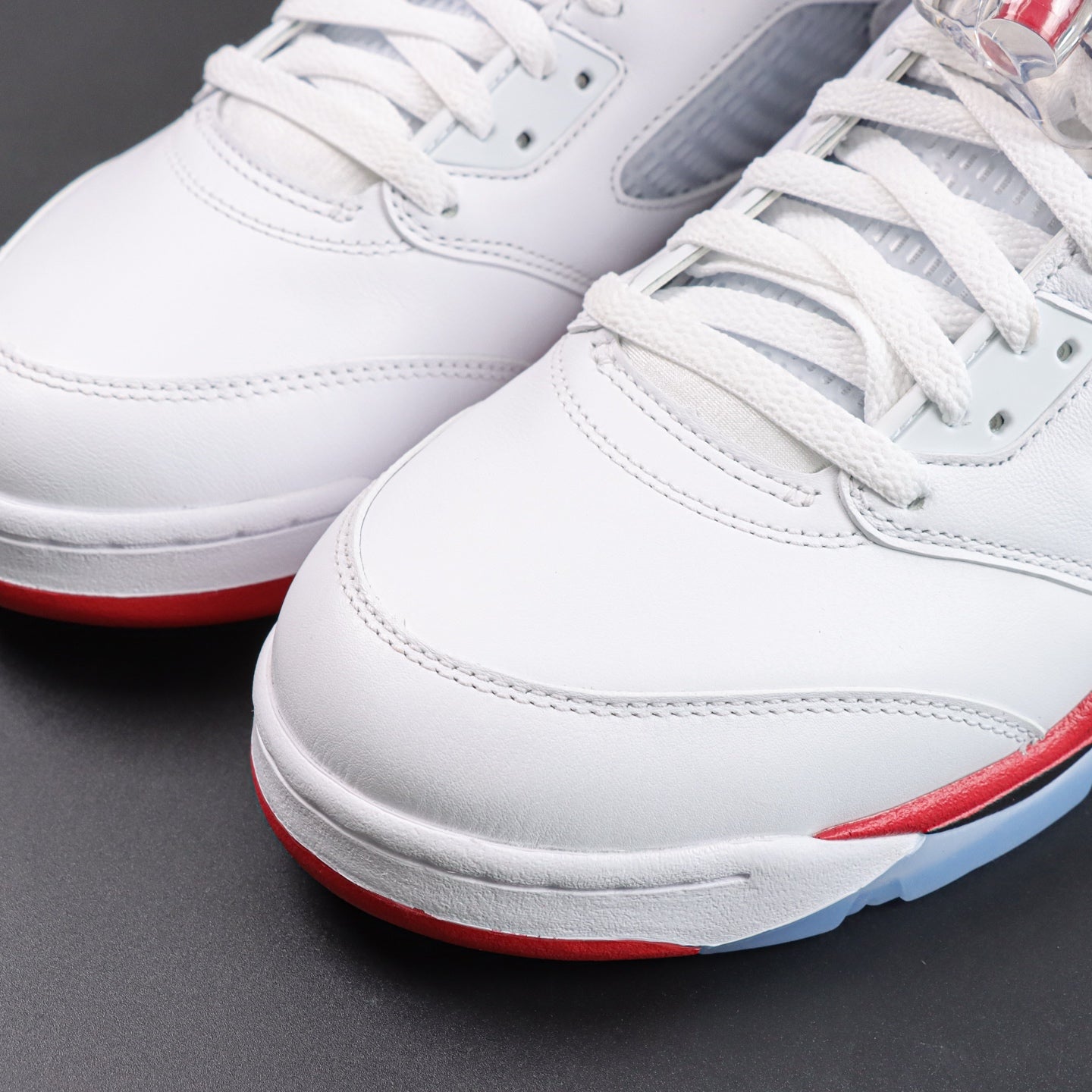 Air Jordan 5 Retro 'Fire Red' 2025
