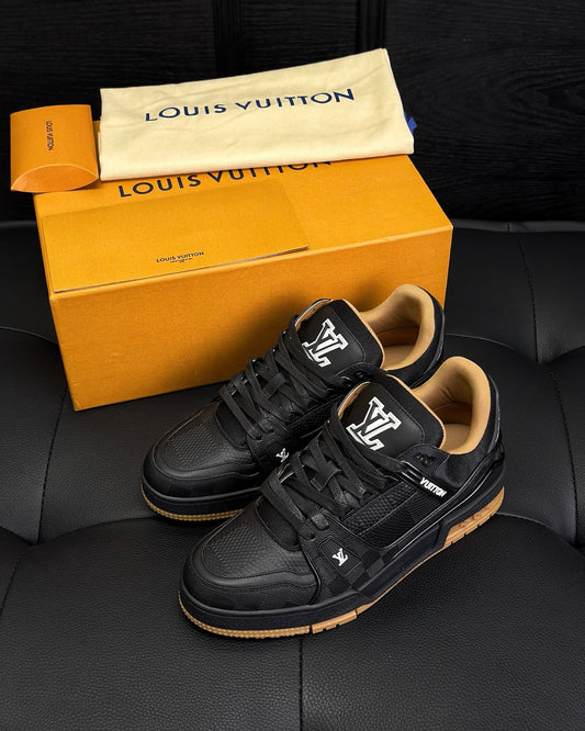 LV Trainer Sneaker 1AHTT3