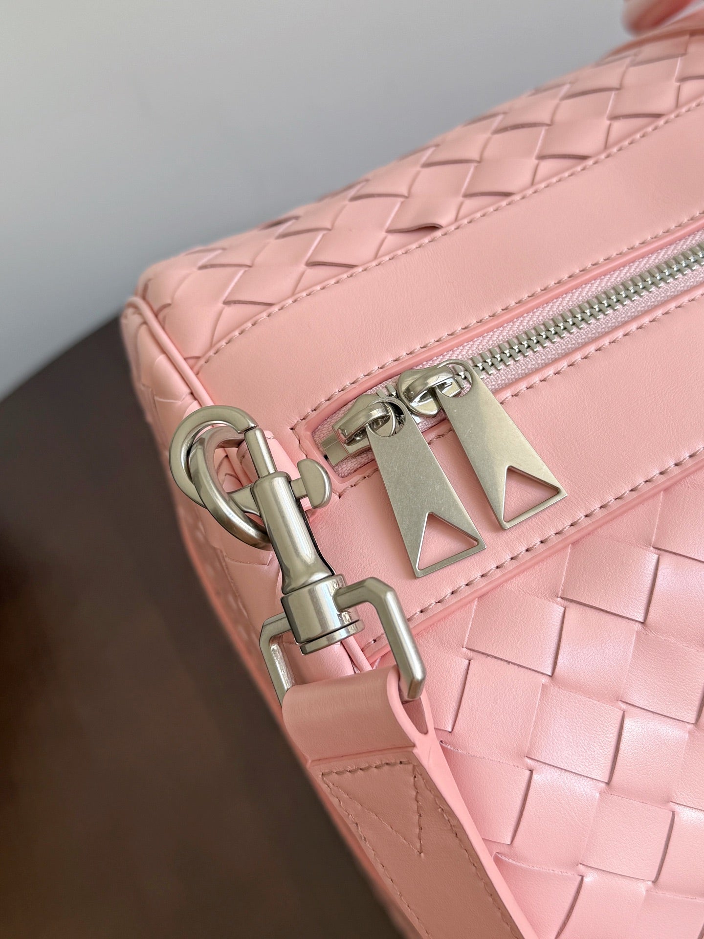 Bottega Veneta Intrecciato Cabin Duffle pink leather
