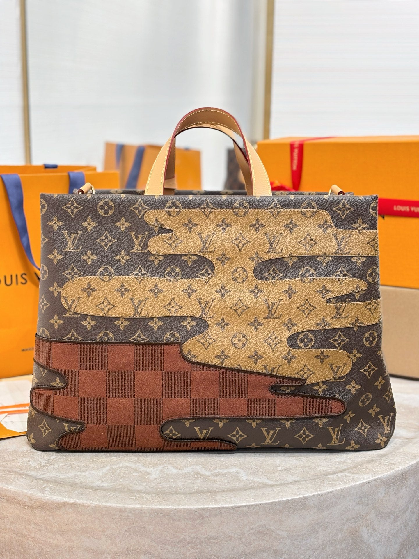 LV Shopper Tote MM M15274