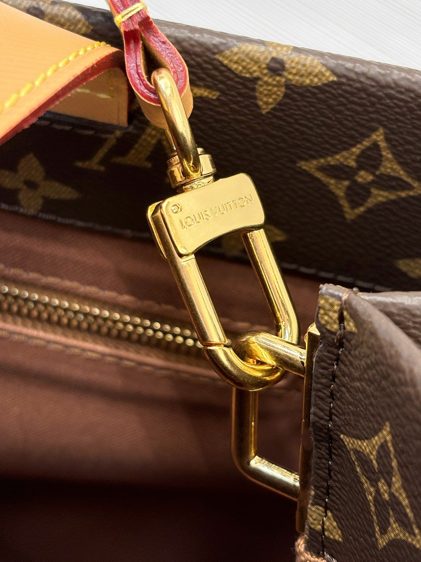 LV Shopper Tote MM M15274