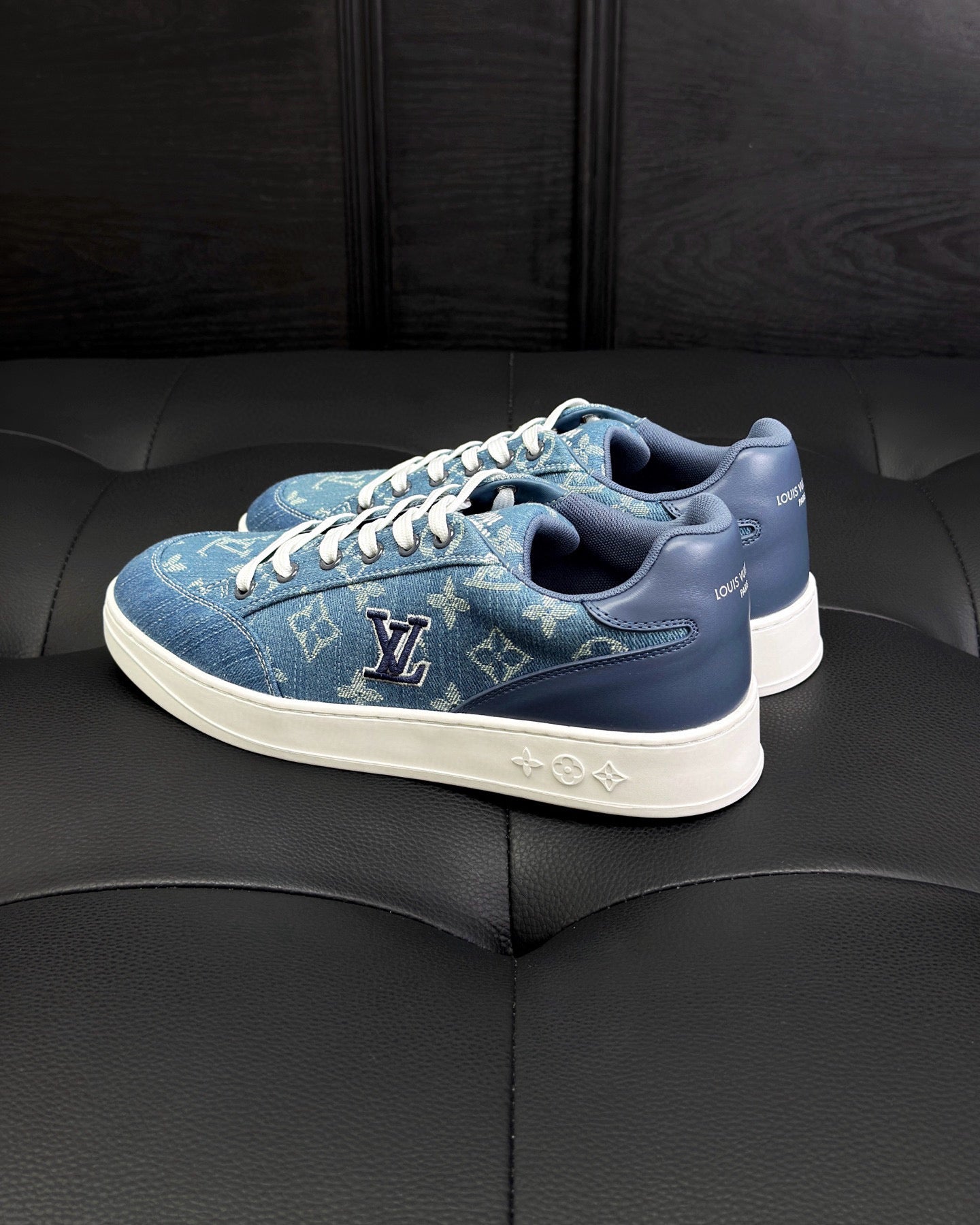 LV Resort Sneaker 1AHQOV