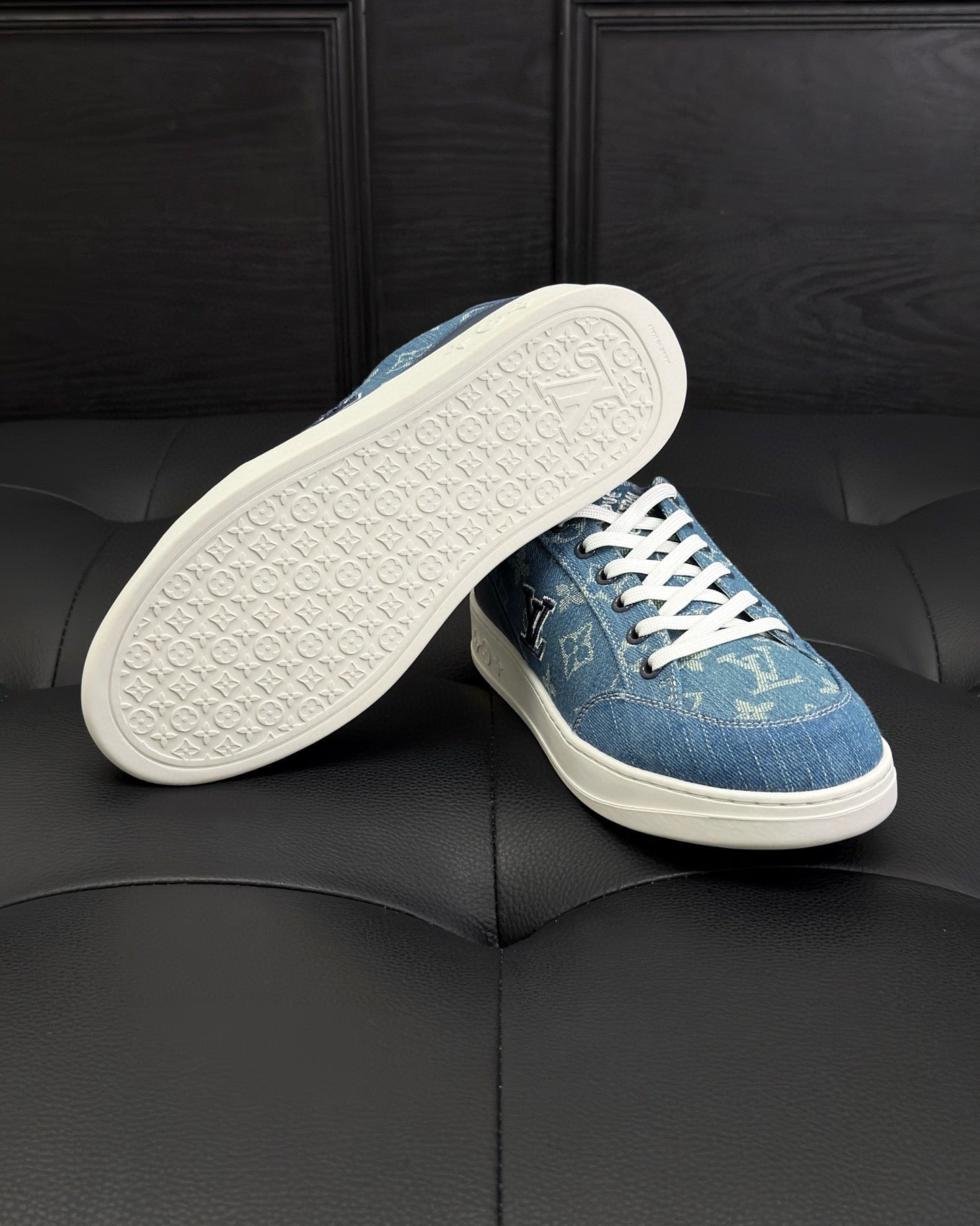 LV Resort Sneaker 1AHQOV