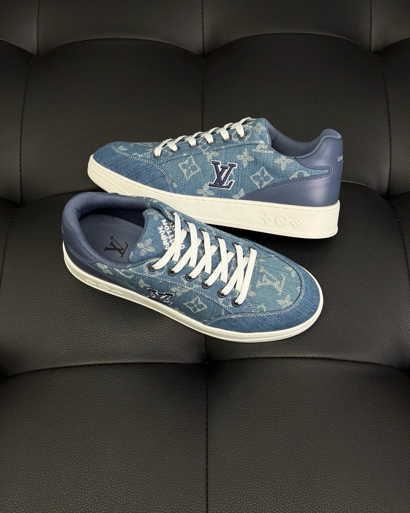 LV Resort Sneaker 1AHQOV