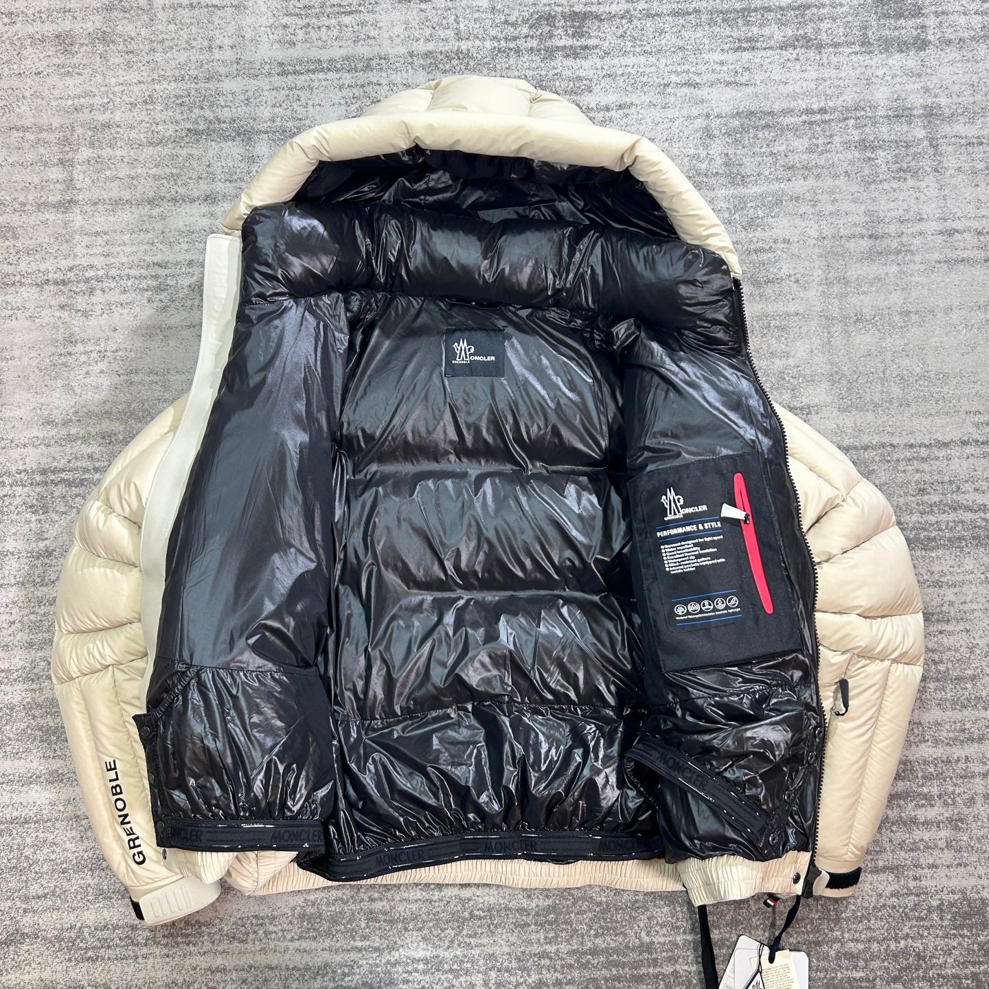 Moncler Grenoble Cherferie Short Down Jacket