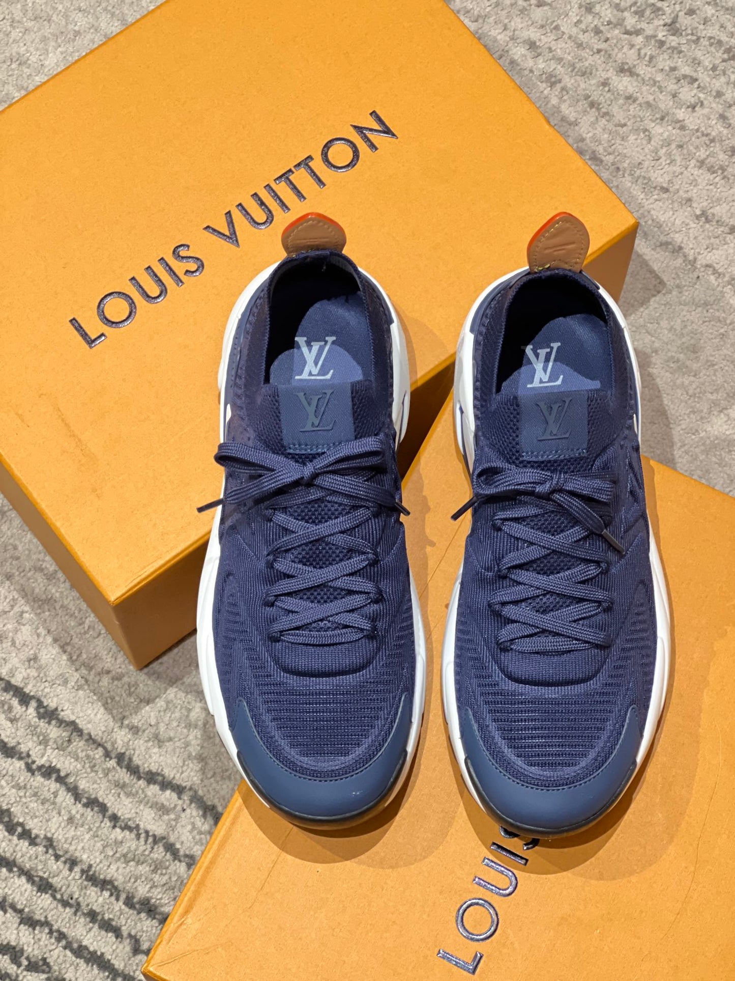 LV Runner Tatic Sneaker 1AILJY