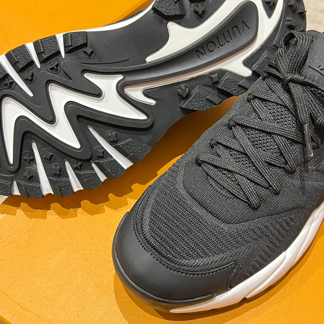 LV Runner Tatic Sneaker 1AILIU