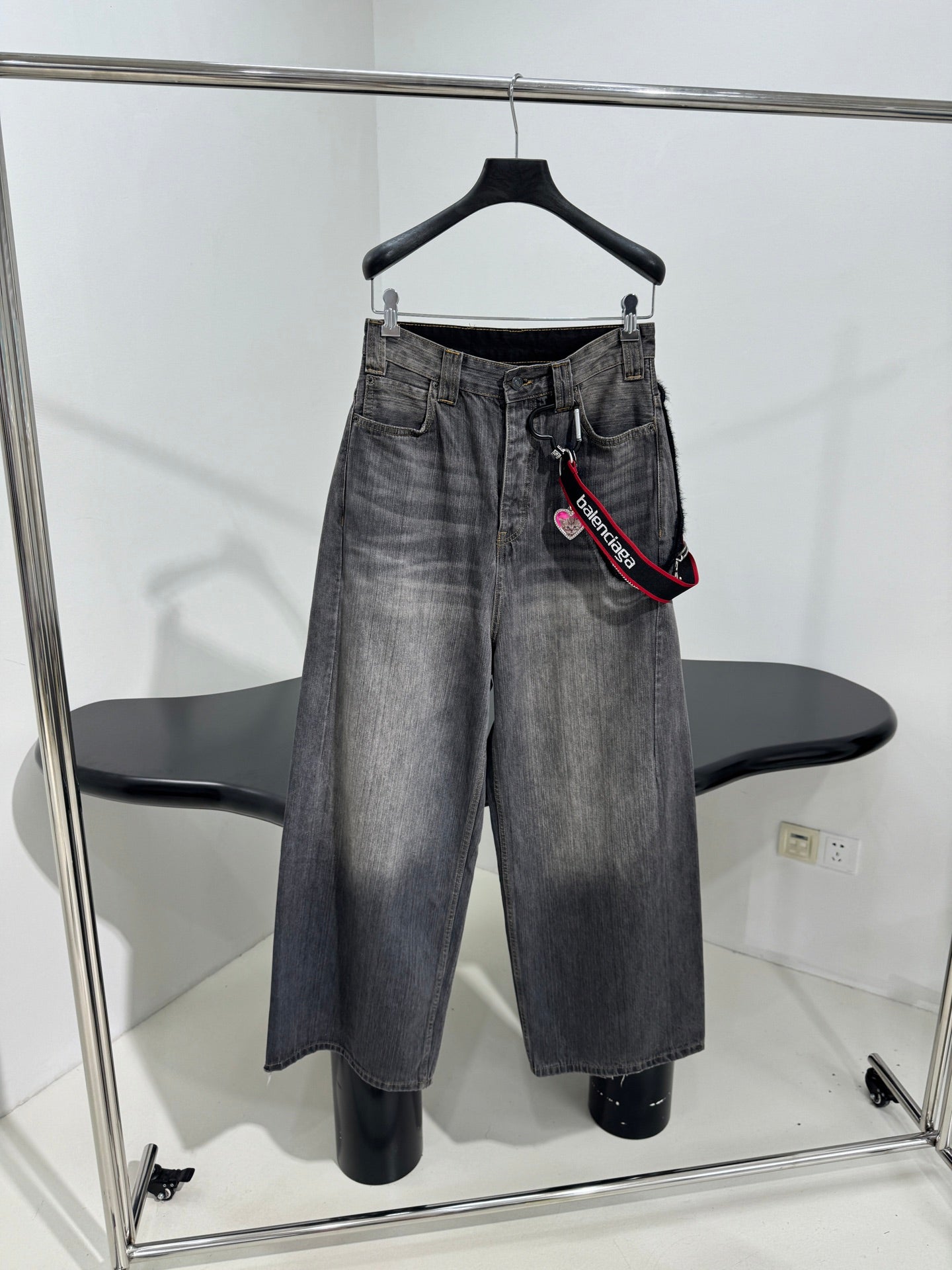 BB Wide-Leg Embellished Jeans Gray