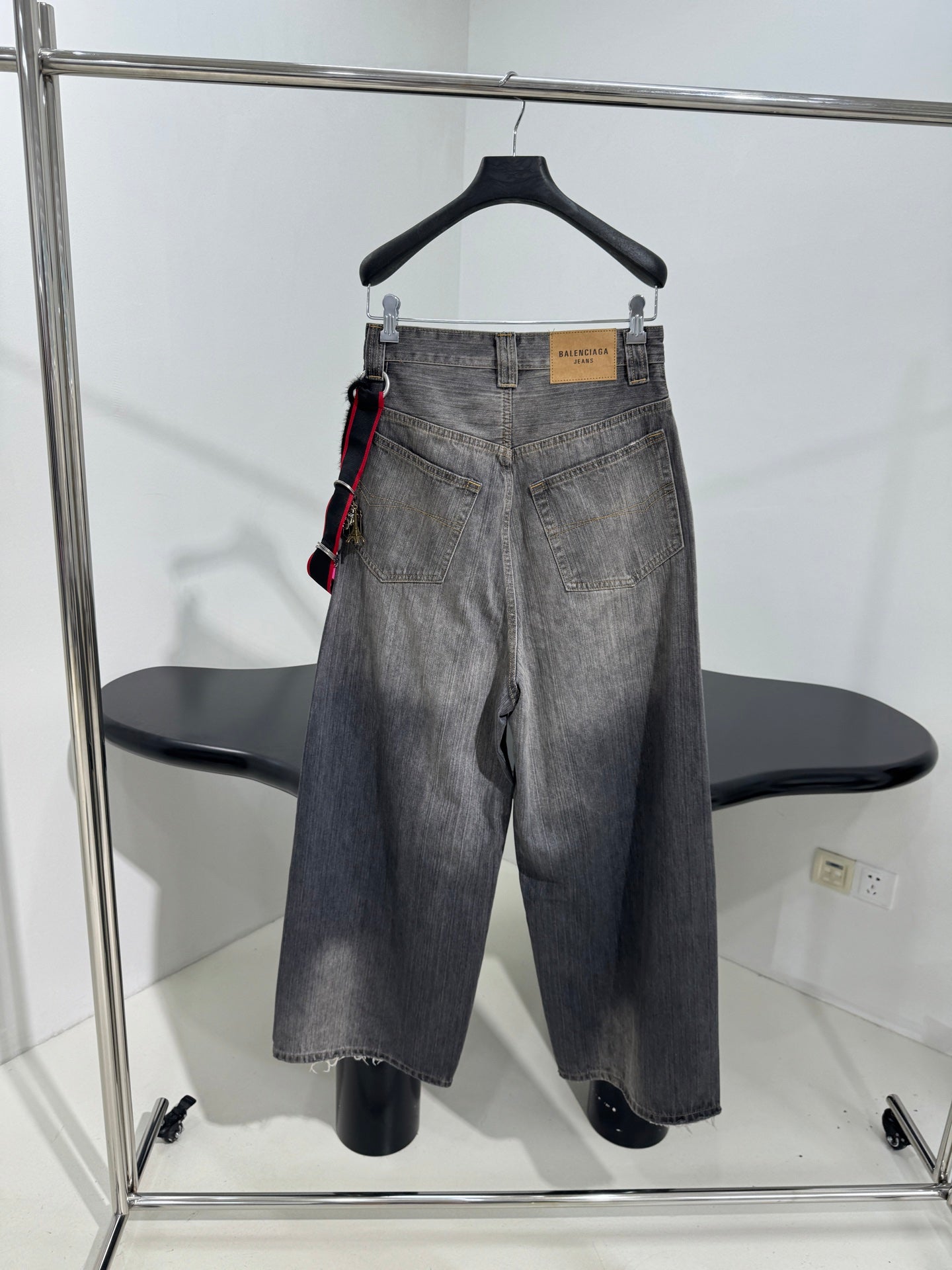BB Wide-Leg Embellished Jeans Gray