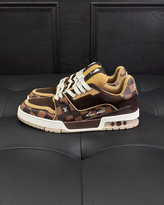LV Trainer Sneaker 1AIN12