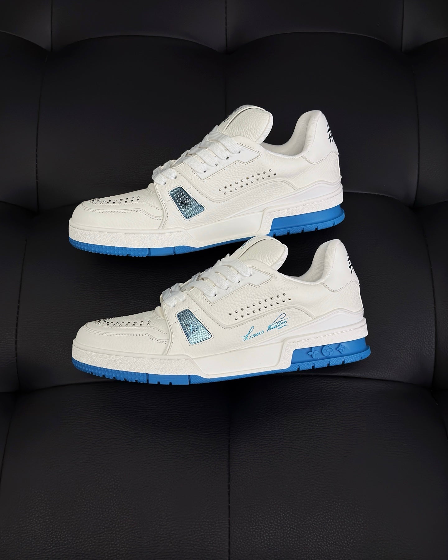 LV Trainer sneakers 1AHTI0