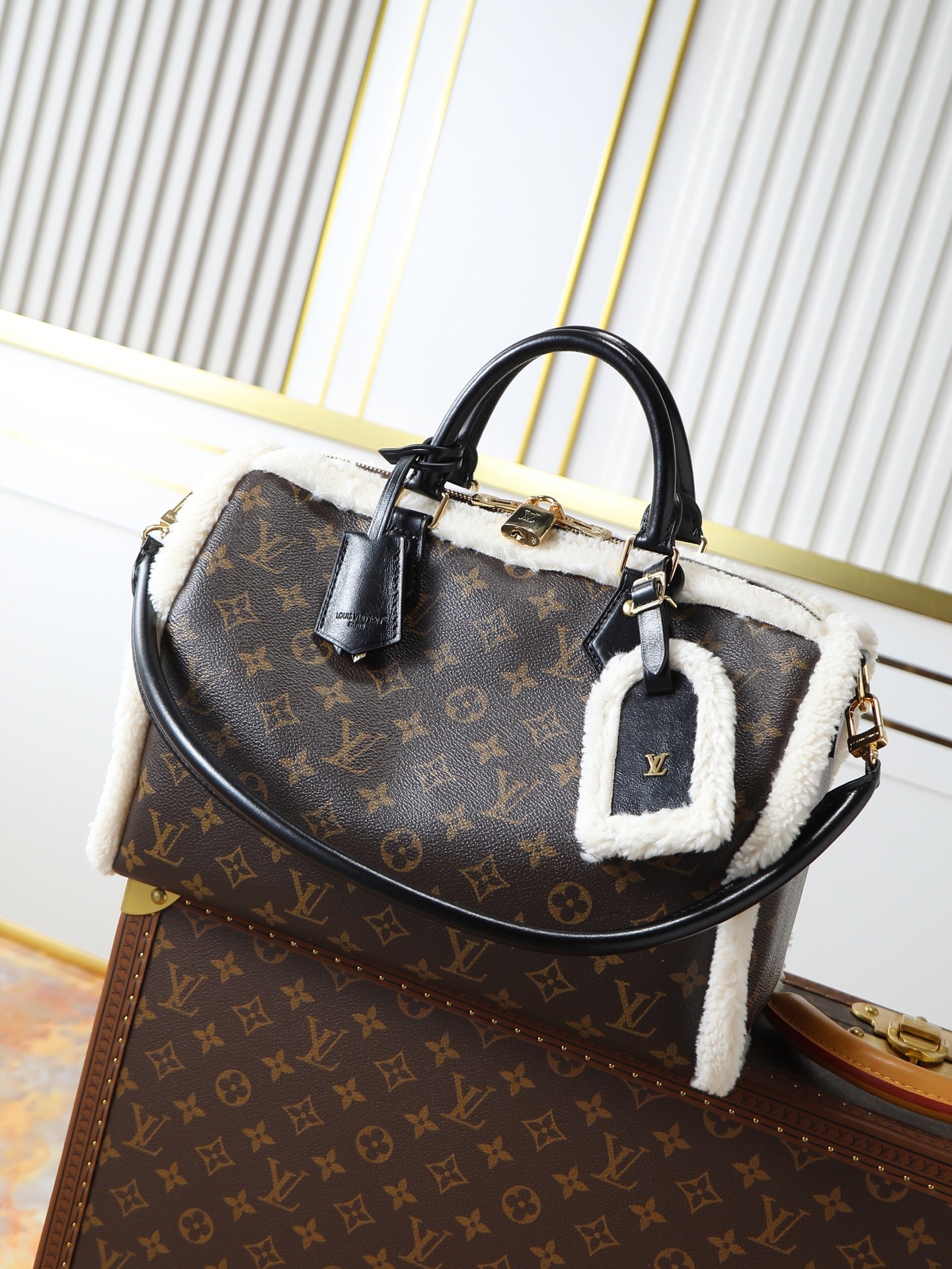 LV Speedy Soft 30 Teddy M26326