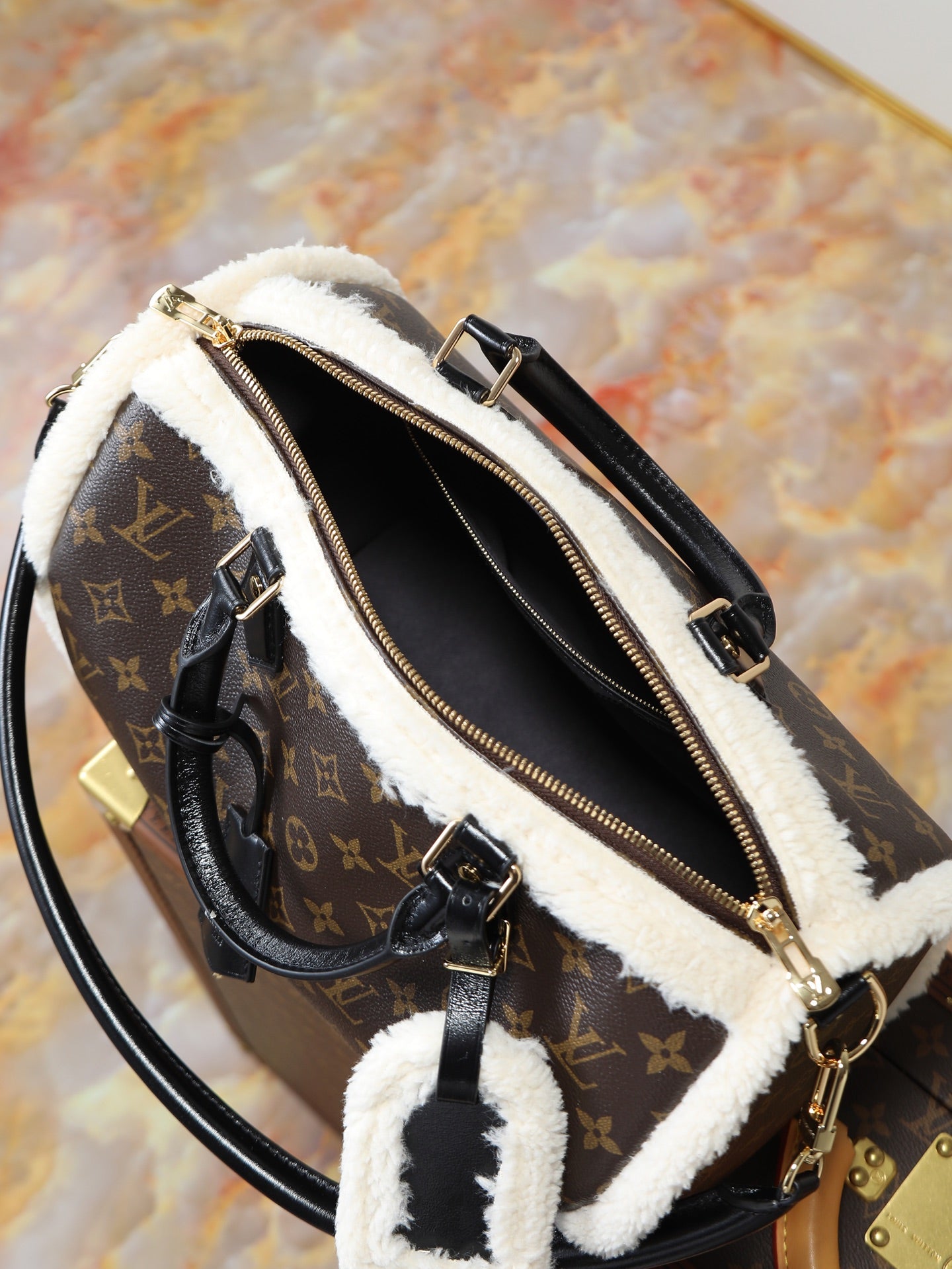 LV Speedy Soft 30 Teddy M26326