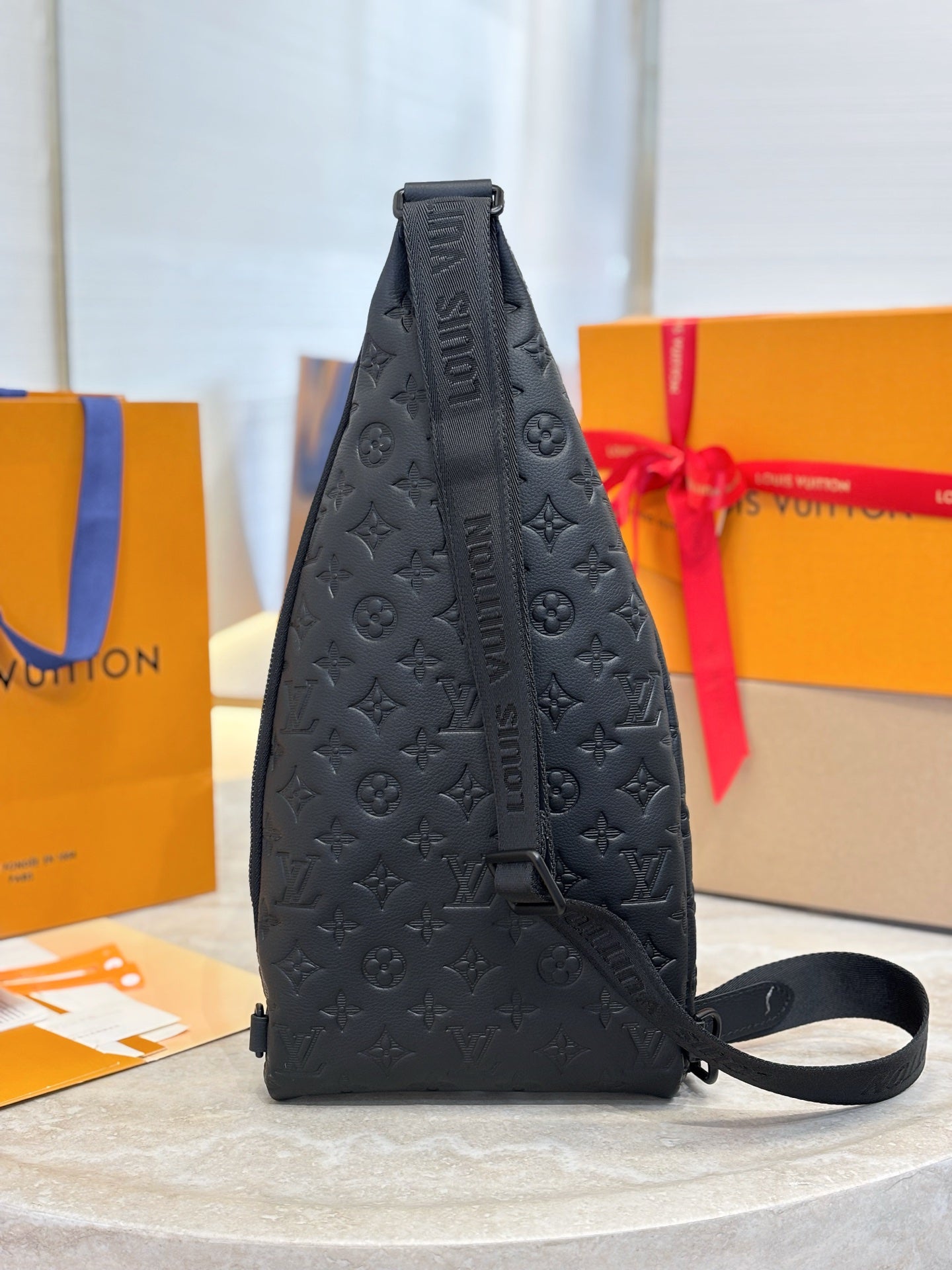 LV Duo Slingbag M26730