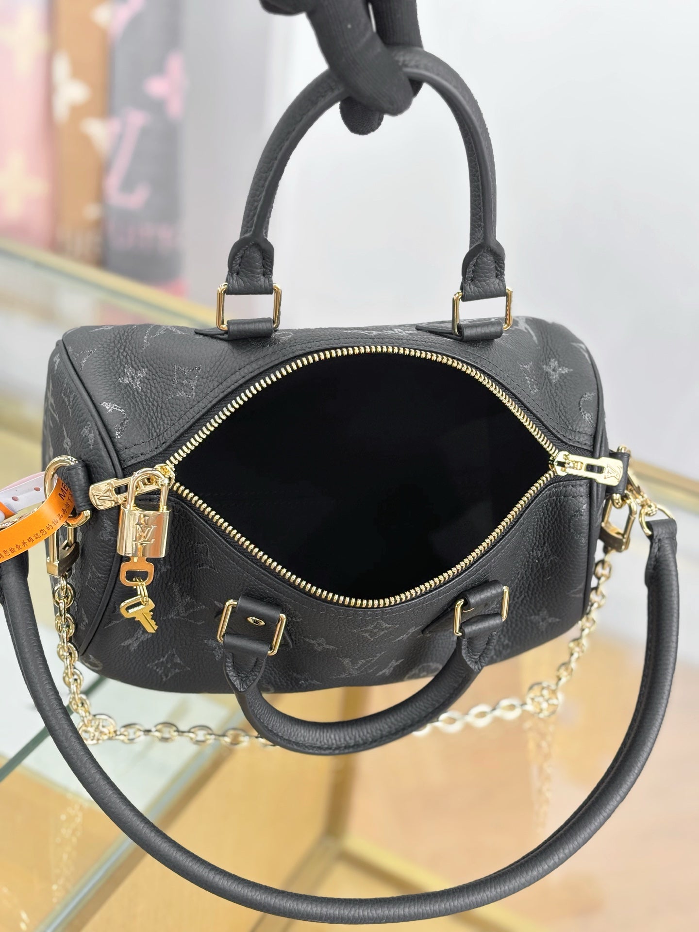 LV Speedy Bandoulière 25 M26486