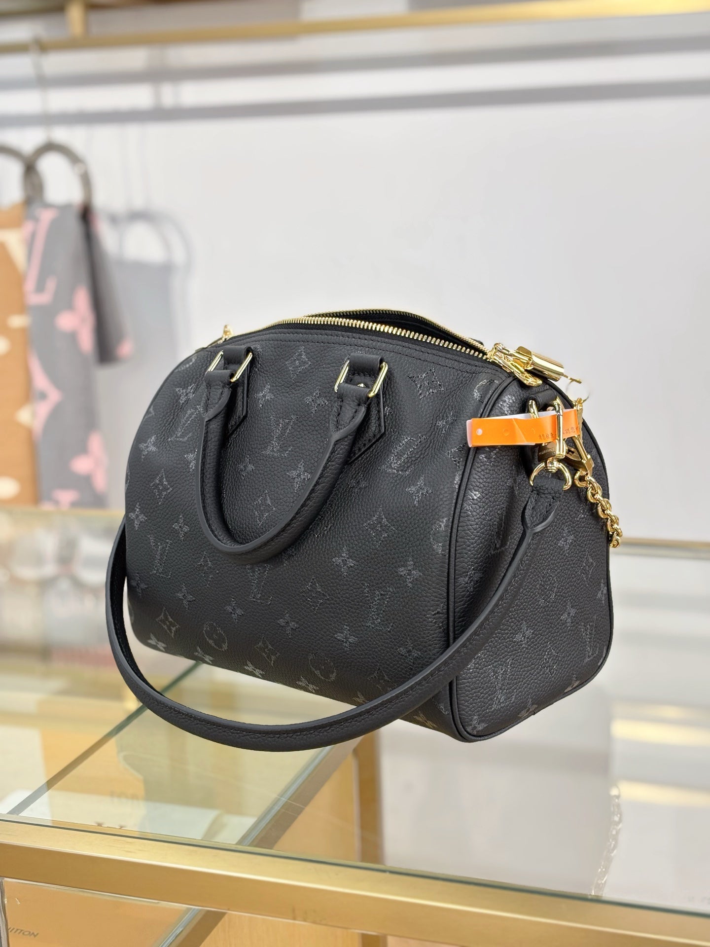 LV Speedy Bandoulière 25 M26486