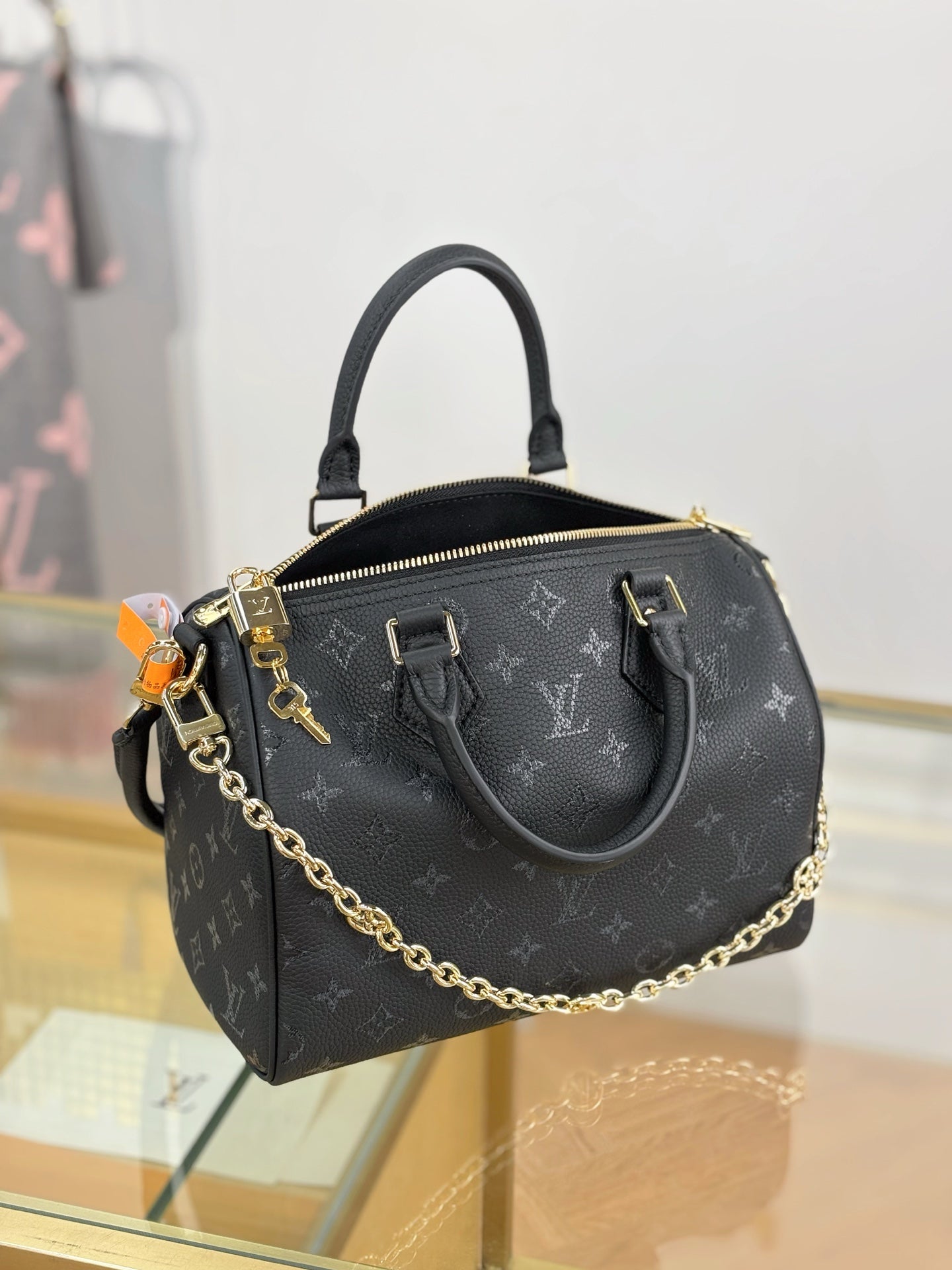 LV Speedy Bandoulière 25 M26486