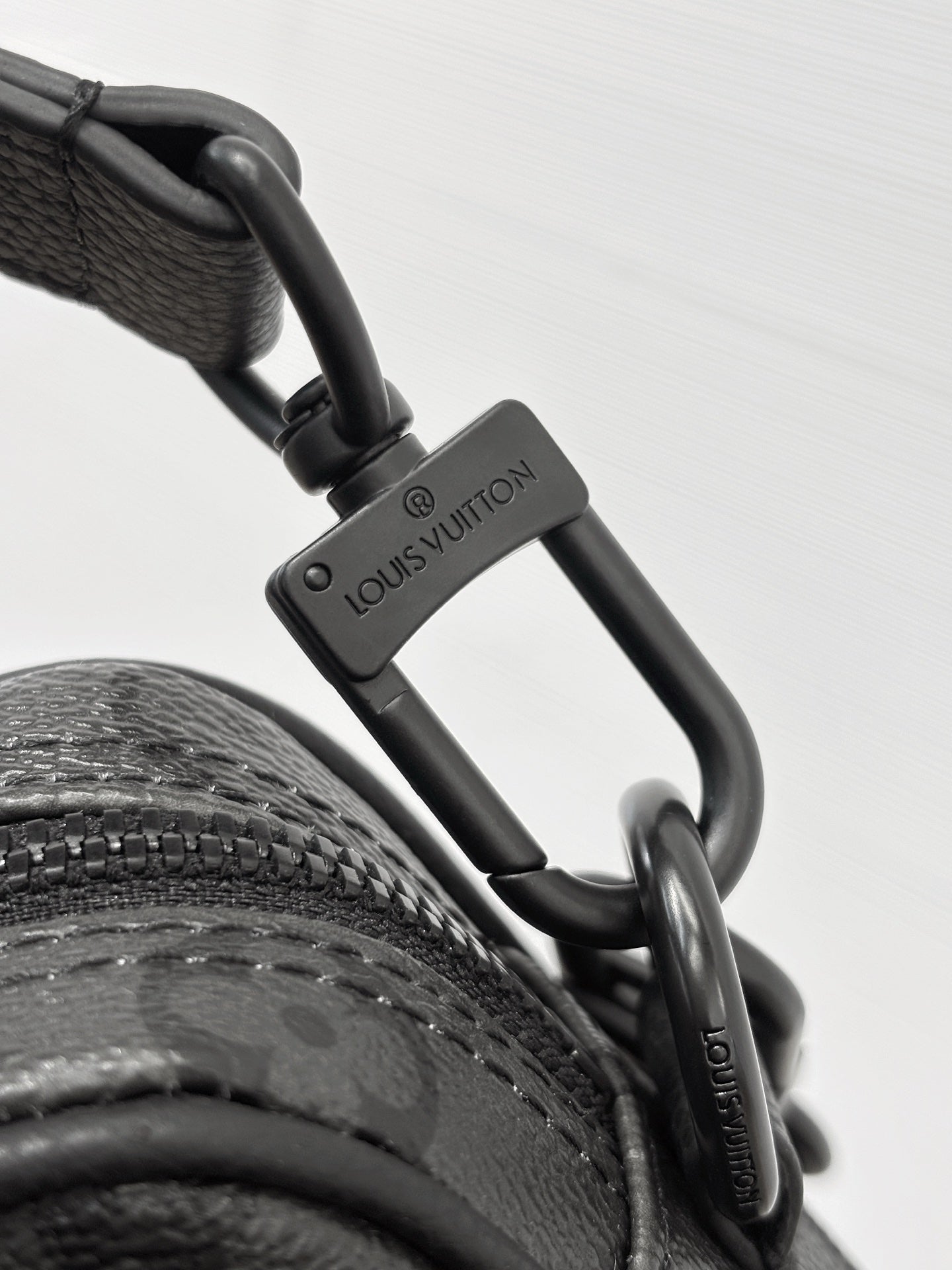 LV Nil cross-body bag M26783