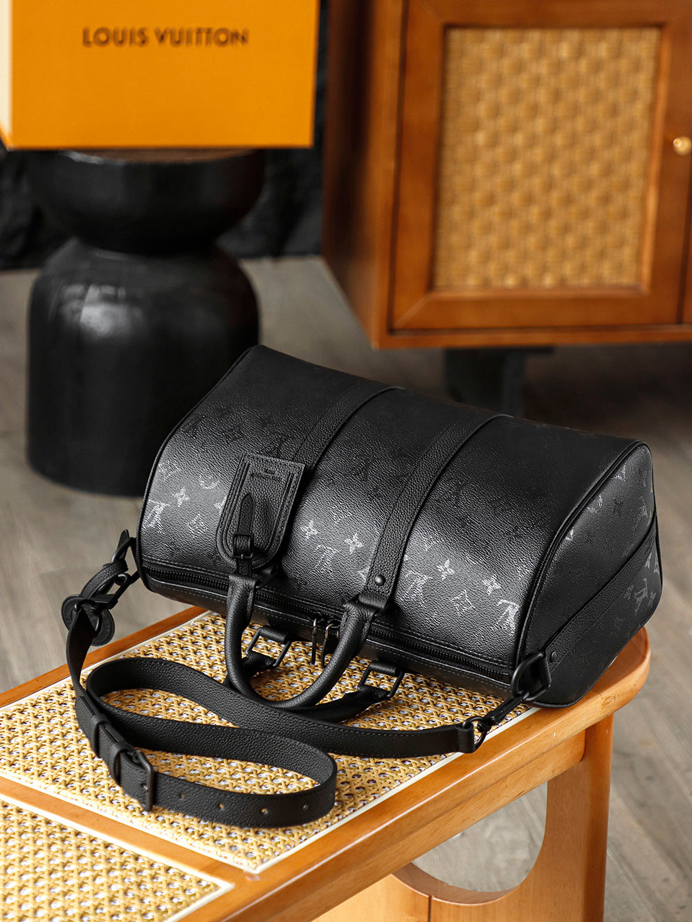 LV Keepall Bandoulière 35 M28370