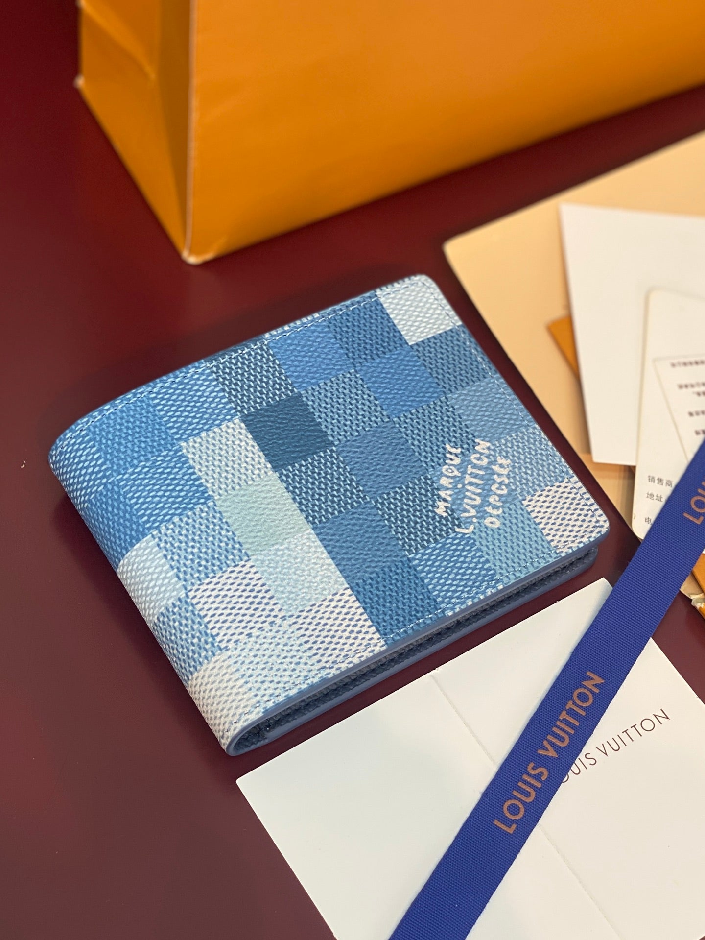 LV Slender Wallet M28591