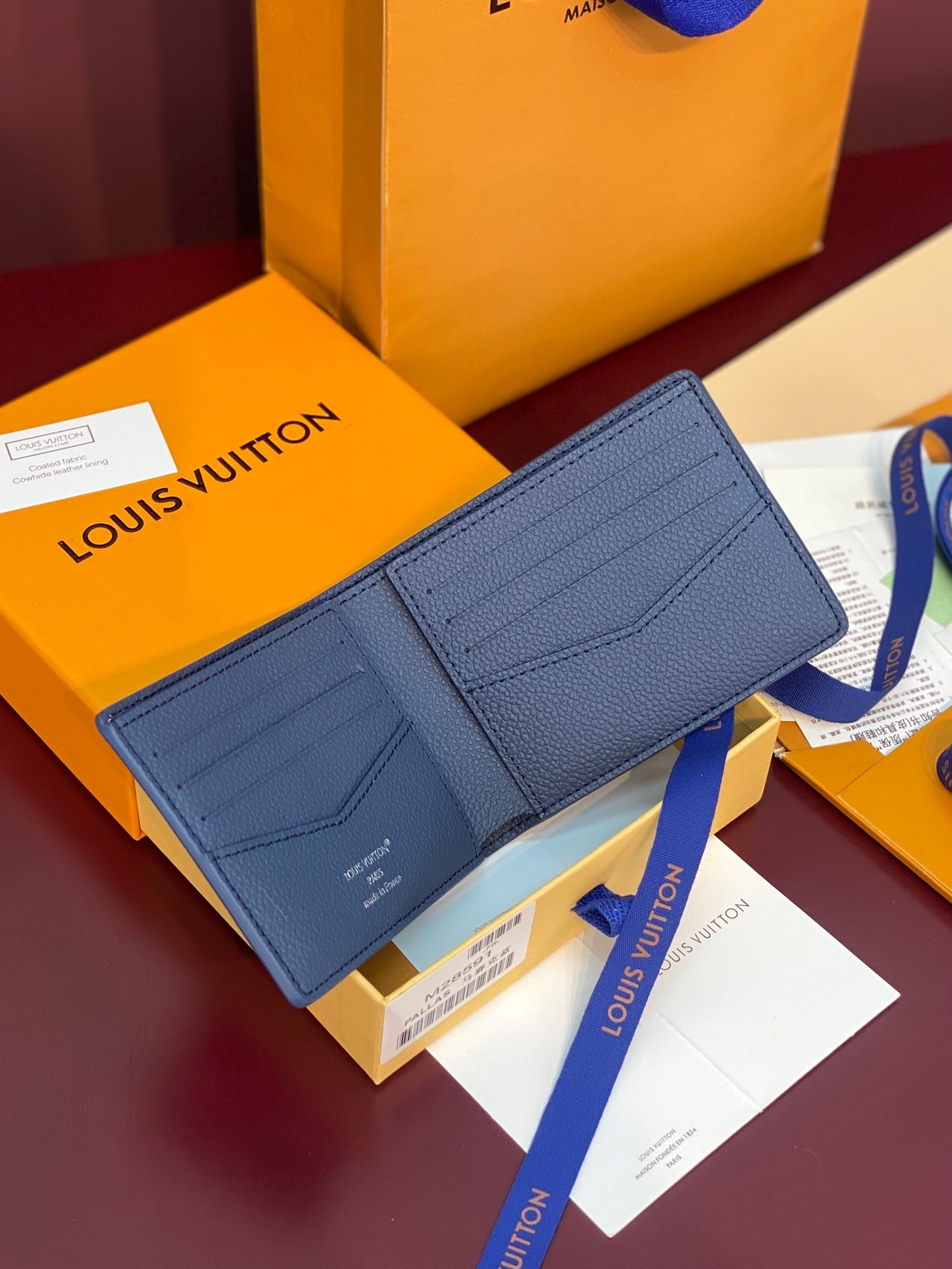 LV Slender Wallet M28591