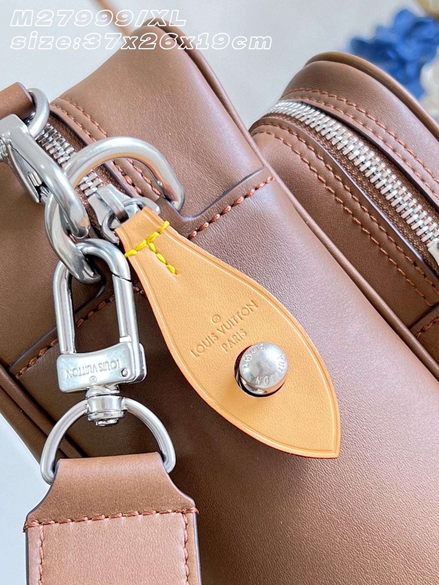 LV Nil XL Cross-body bag M27999