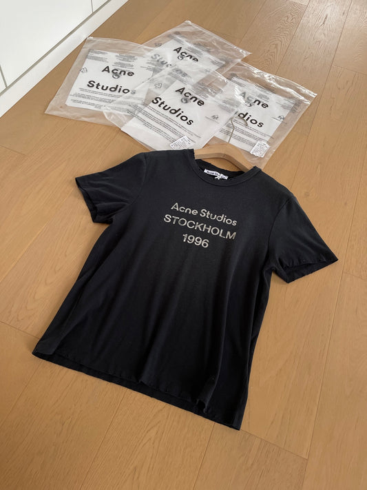 Acne Sutidos Sprayed logo t-shirt