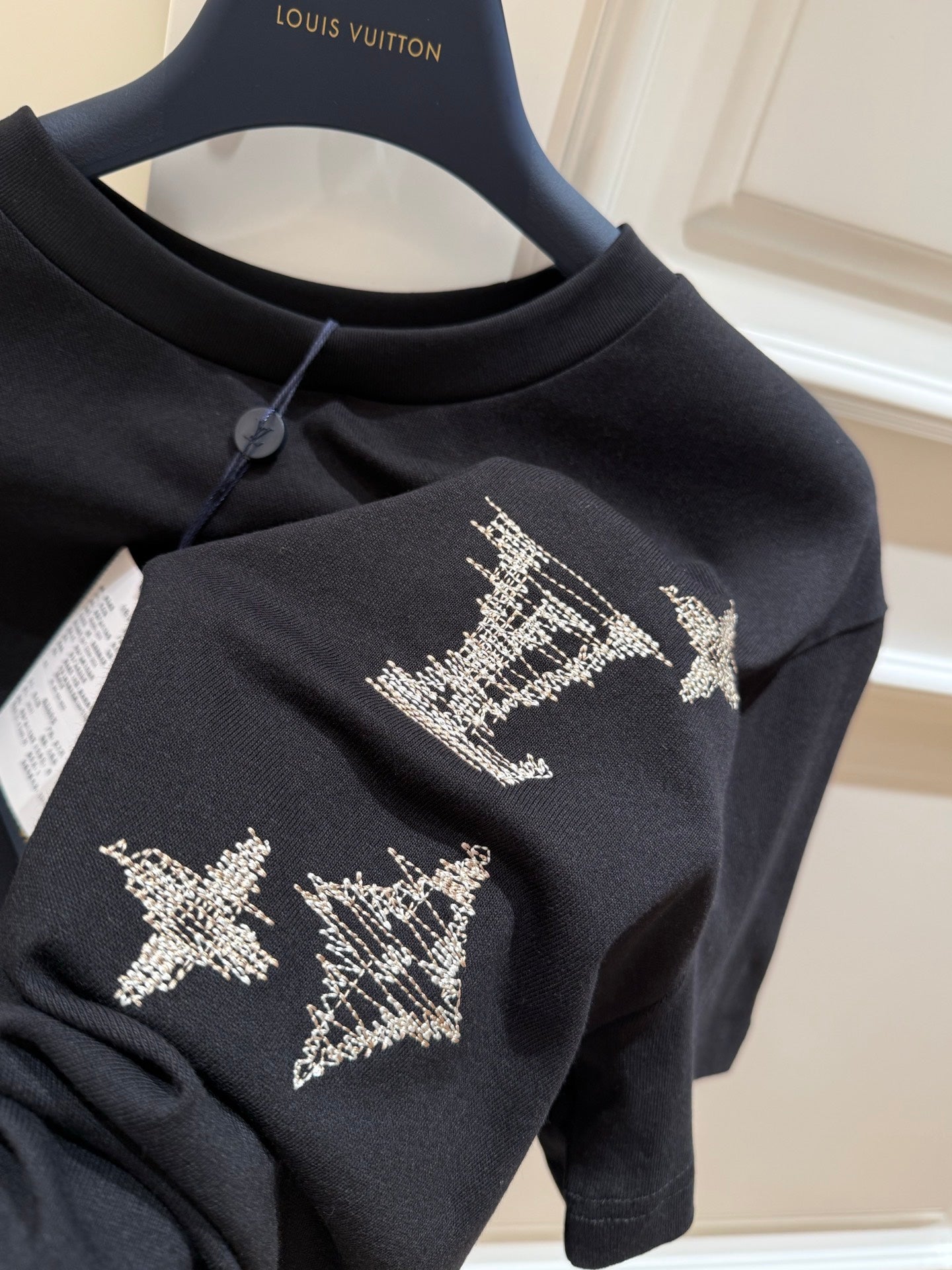 LV Embroidered Signature Short-Sleeved T-Shirt 1AK7G6