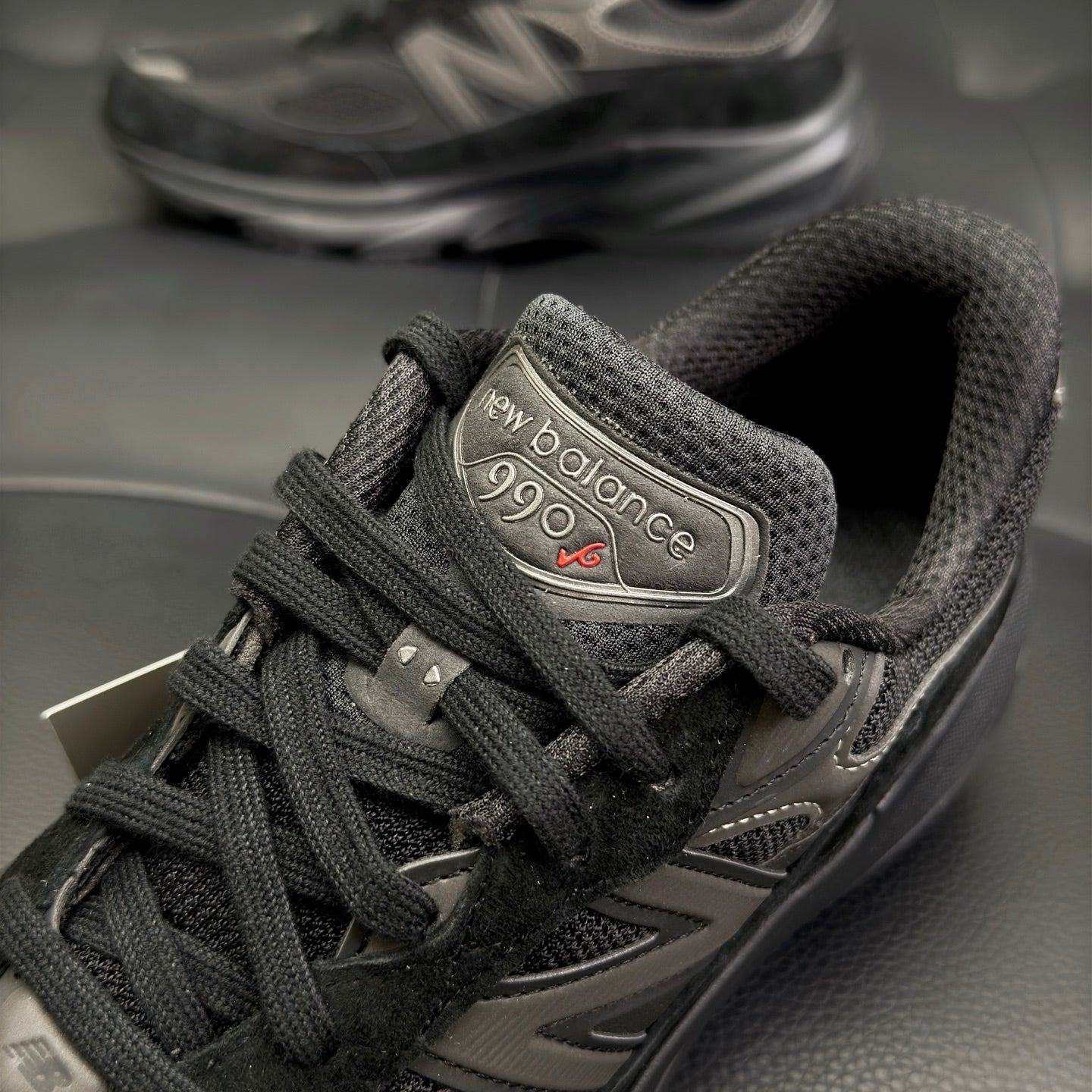 New Balance 990v6  Sneakers (Black)