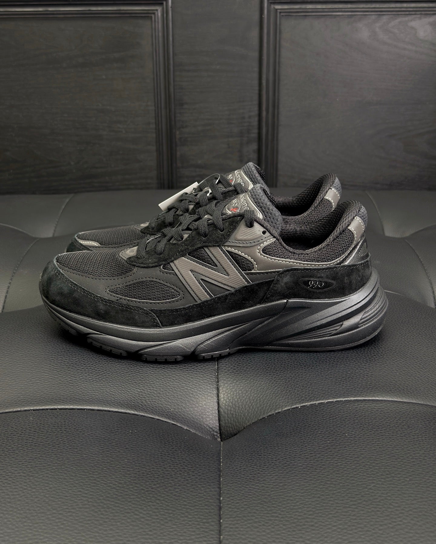 New Balance 990v6  Sneakers (Black)