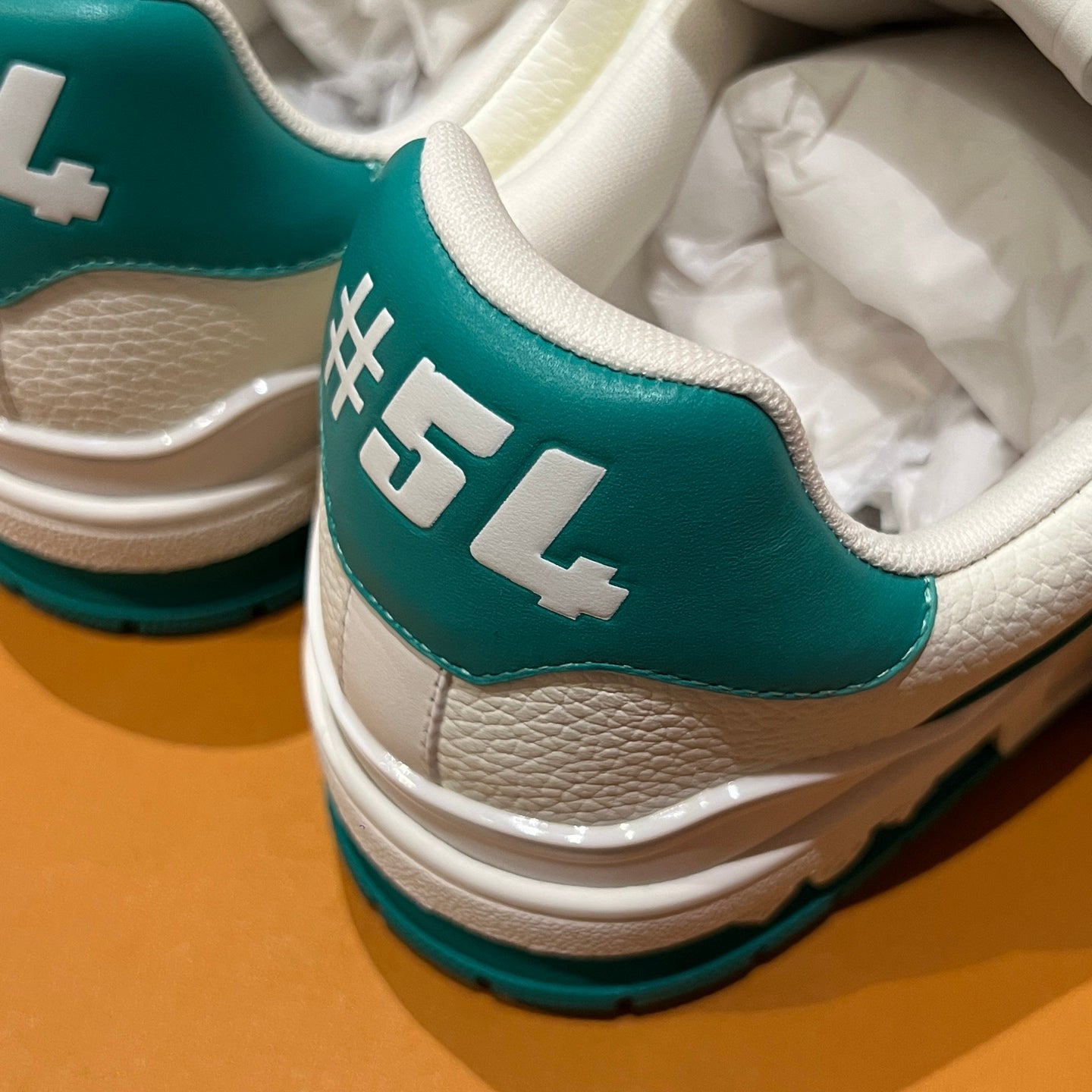 LV Trainer Sneaker 1AKRDP