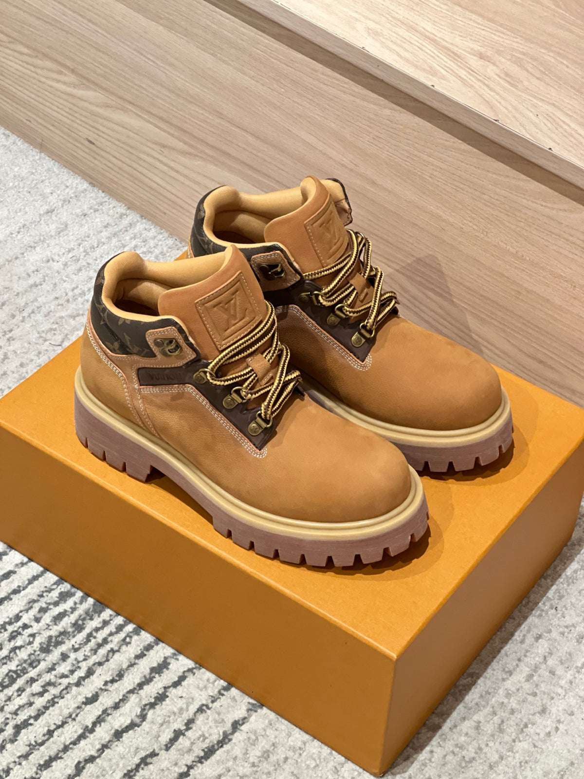LV  Remix Ankle Boot 1AIZLR